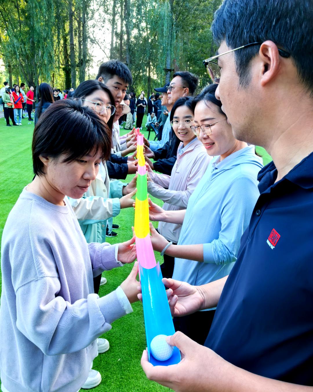 九游娱乐-比赛中球队的团队协作程度得到提升的例子